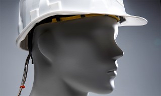 flexeras arbeitsschutz helm mit sensorik