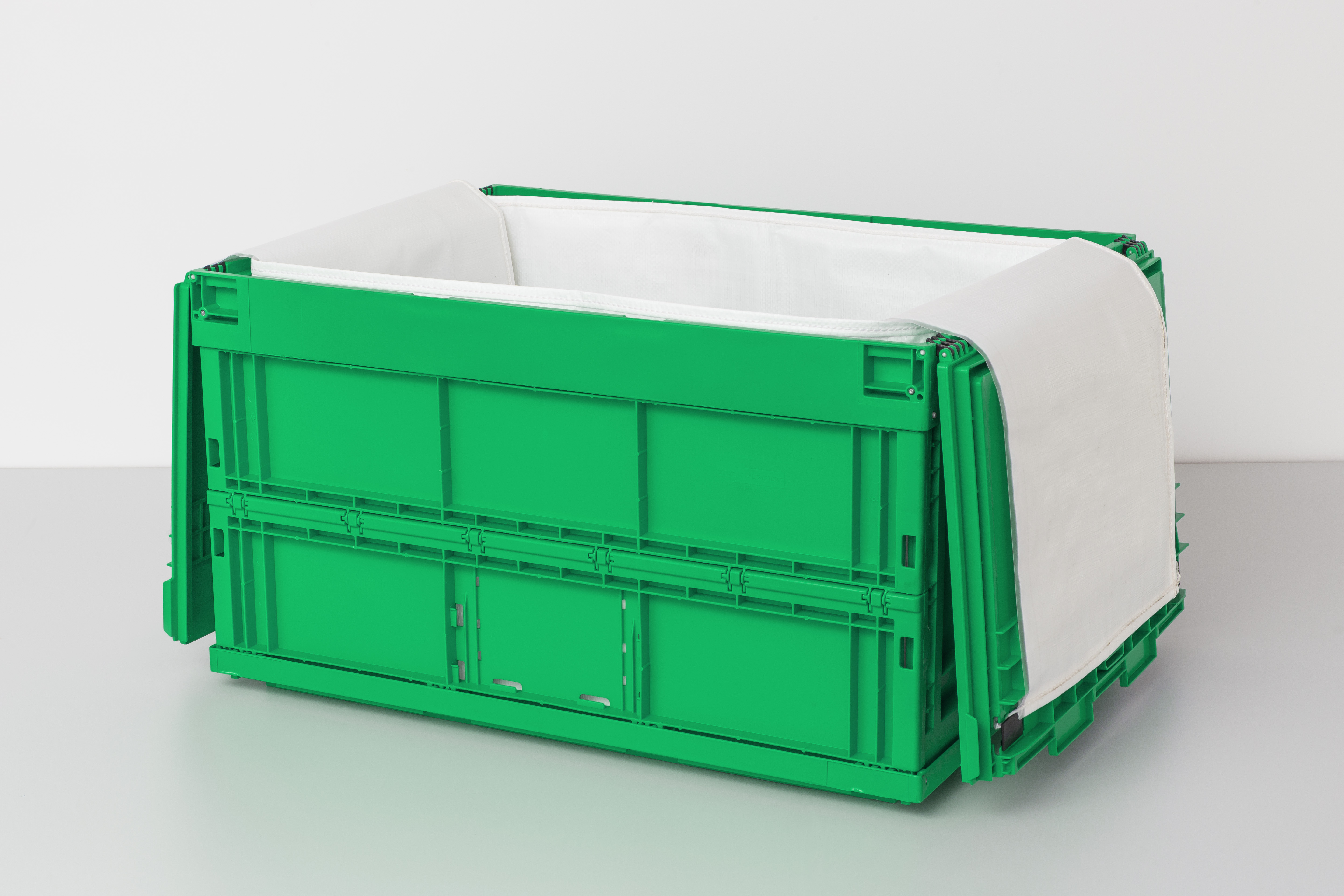 Die innovative Transportbox mit aufblasbarem Luftpolster kann individuell gestaltet und vollständig recycelt werden. 